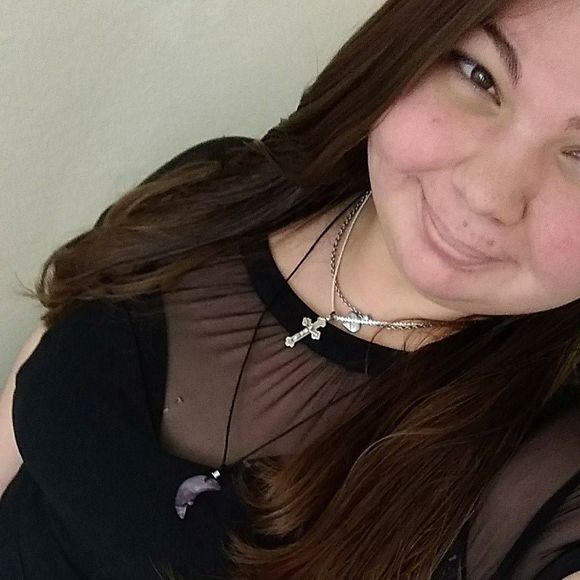 Meet your Posher, Cecelia - Picture 1 of 1